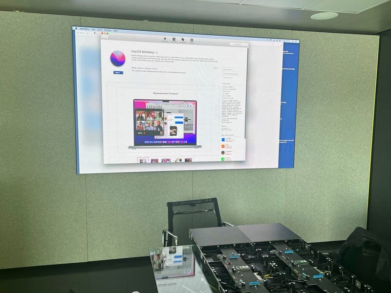 Boardroom LED video wall600